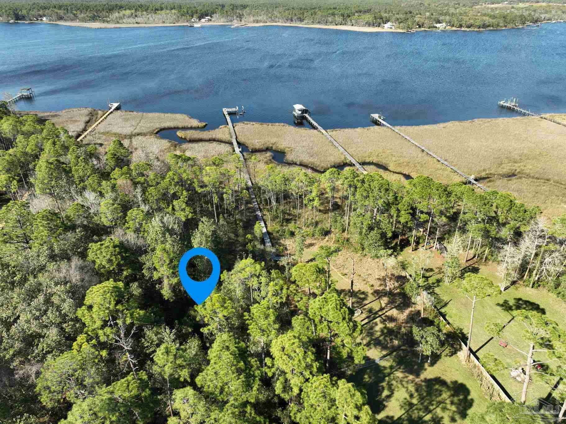 Property Photo: 7962 Sleepy Bay Blvd FL 32566