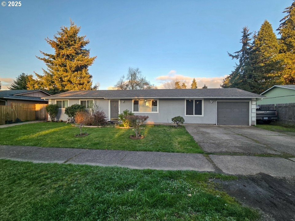Property Photo:  1855 Four Oaks Grange Rd  OR 97405 