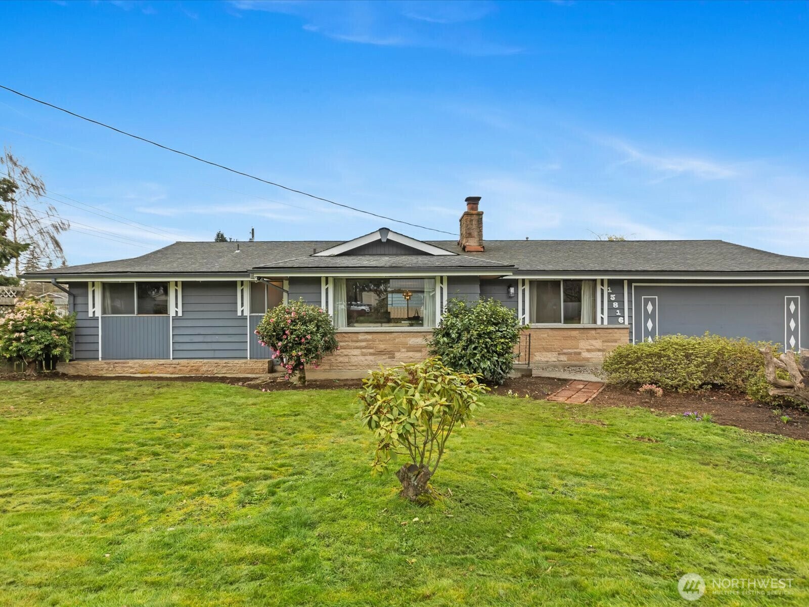 Property Photo: 15816 179th Avenue SE WA 98272