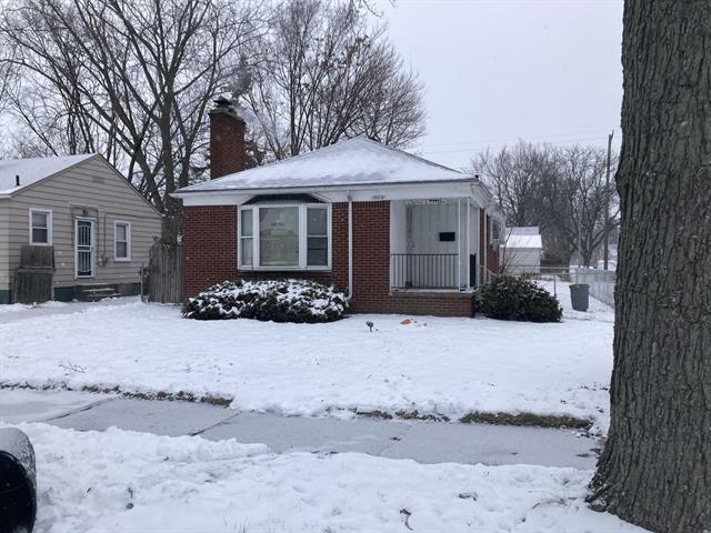 19015 Kingsville Street  Harper Woods MI 48225 photo