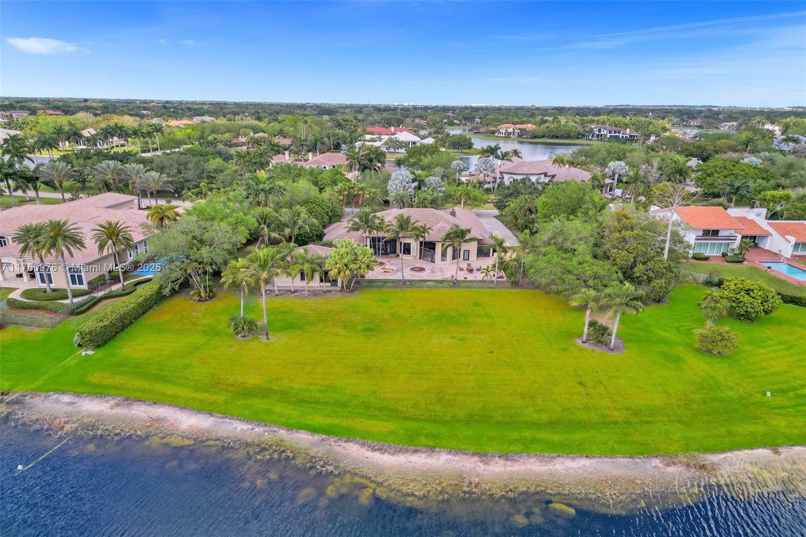 Property Photo: 3320 Bridle Path Ln FL 33331