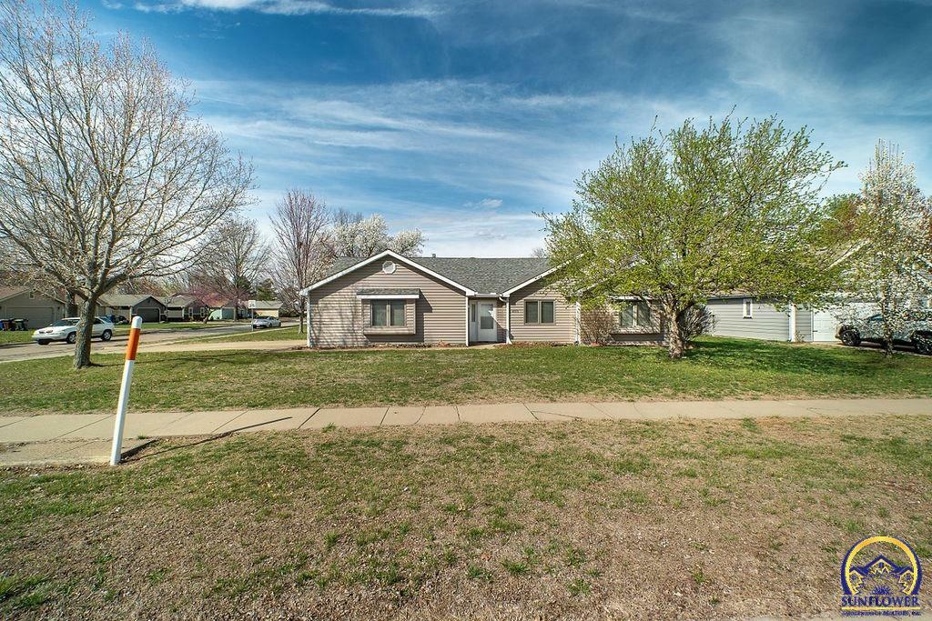 Property Photo: 4012 Trail Rd KS 66049