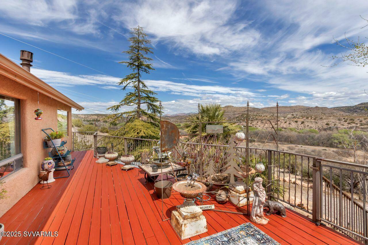 Property Photo: 2110 N Page Springs Rd AZ 86325