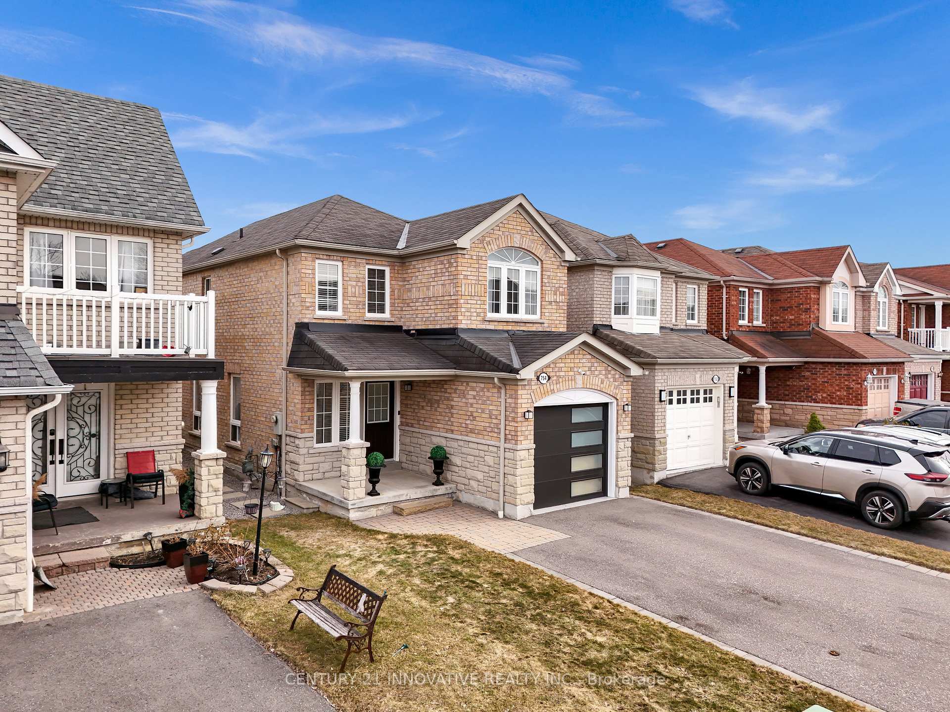 Photo de la propriété:  754 Sunbird Trail  ON L1X 2X4 
