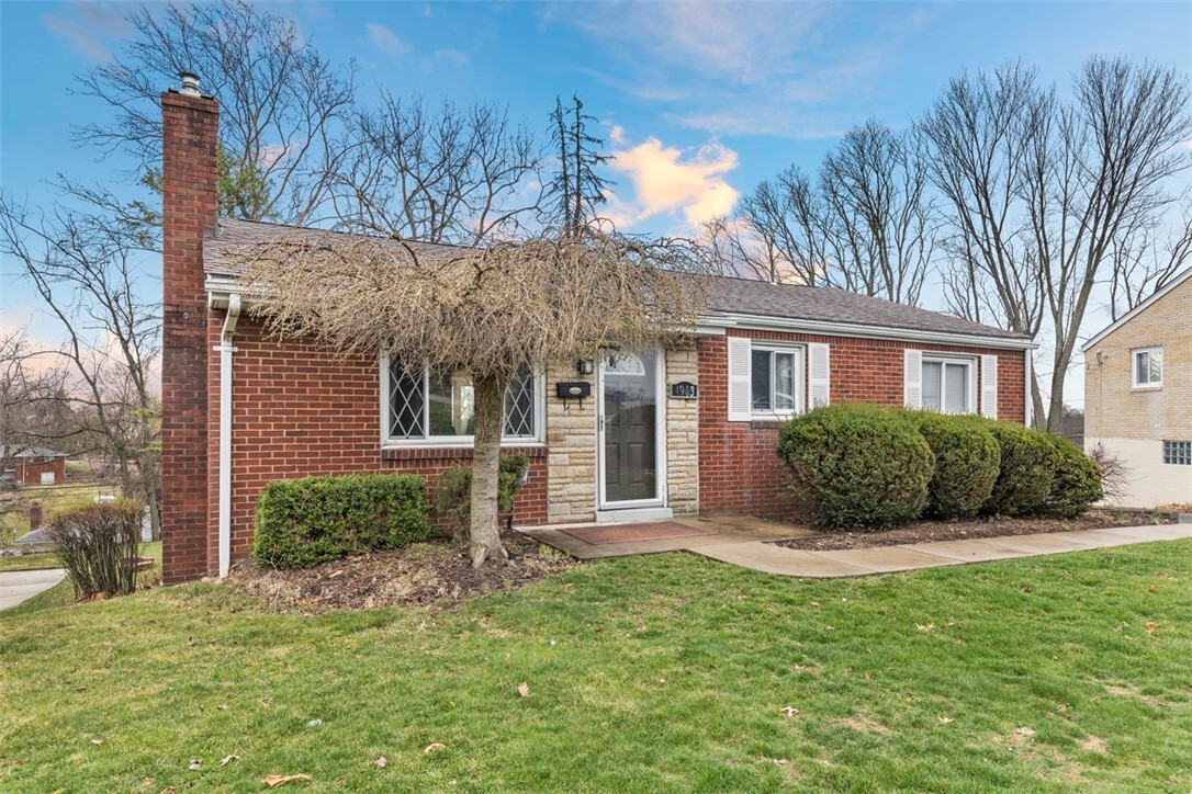 Property Photo: 4963 Willow Dr PA 15236