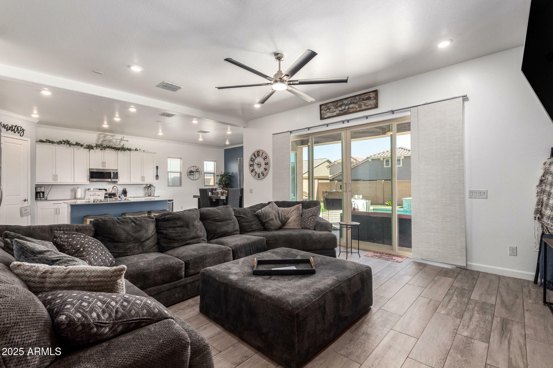 Property Photo: 16987 W Saguaro Park Lane AZ 85387