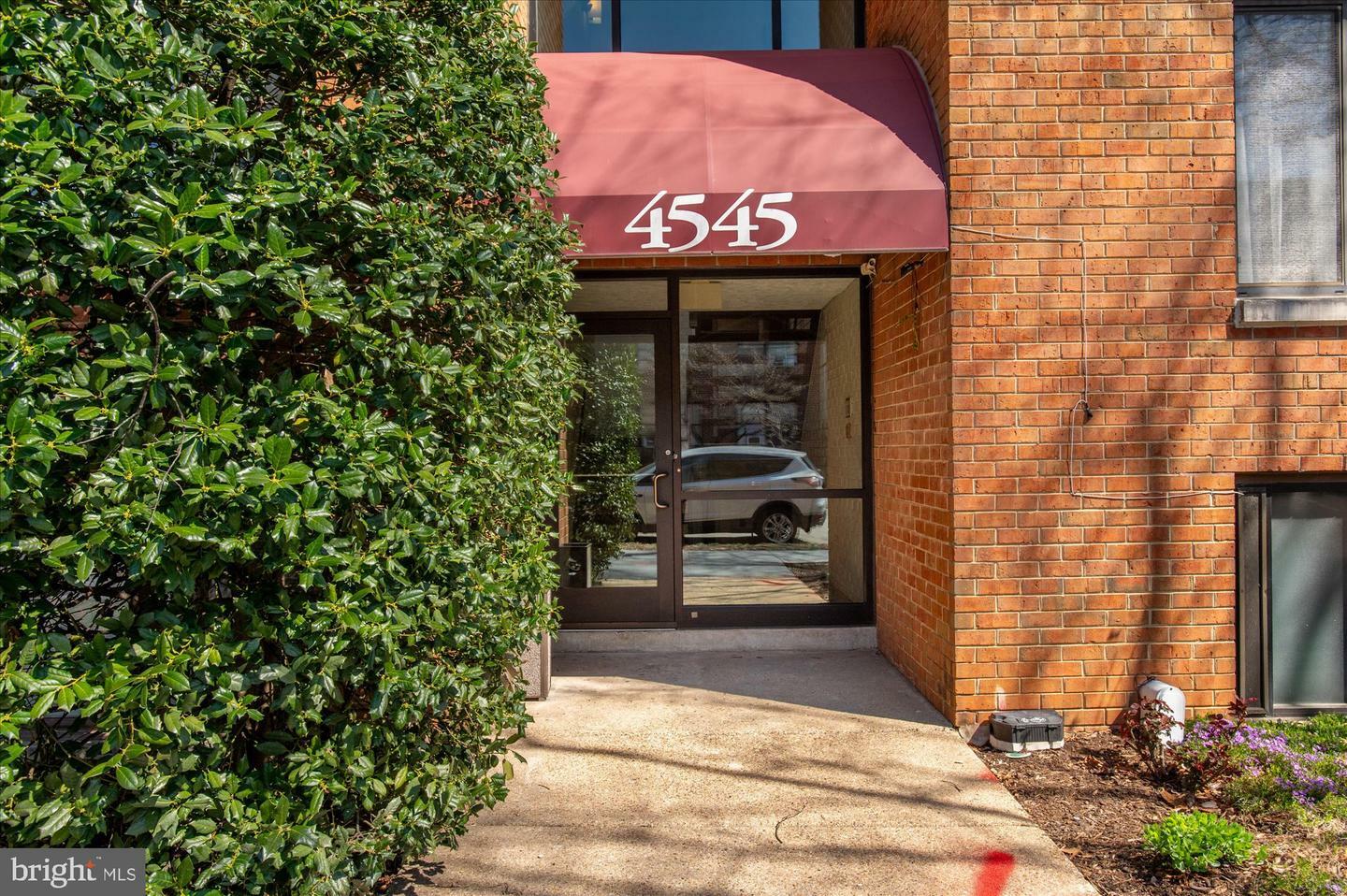 Property Photo: 4545 Macarthur Boulevard NW G2 DC 20007