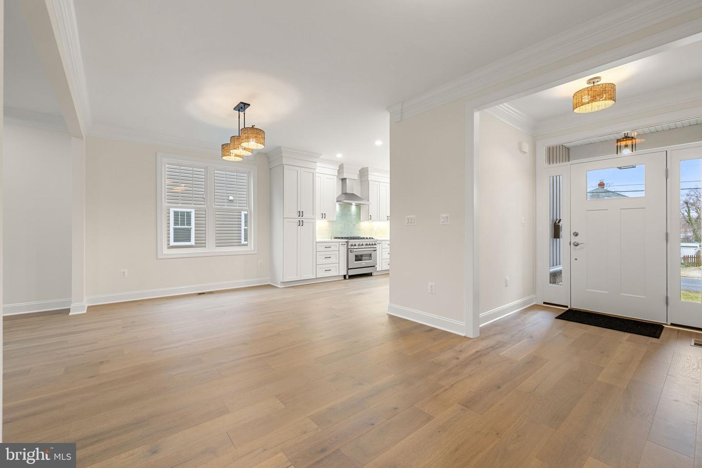 Property Photo: 57 Madison Street VA 20186