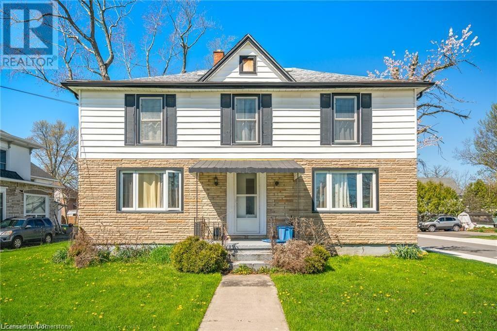 Property Photo: 107 Elizabeth Street ON L3C 4M3
