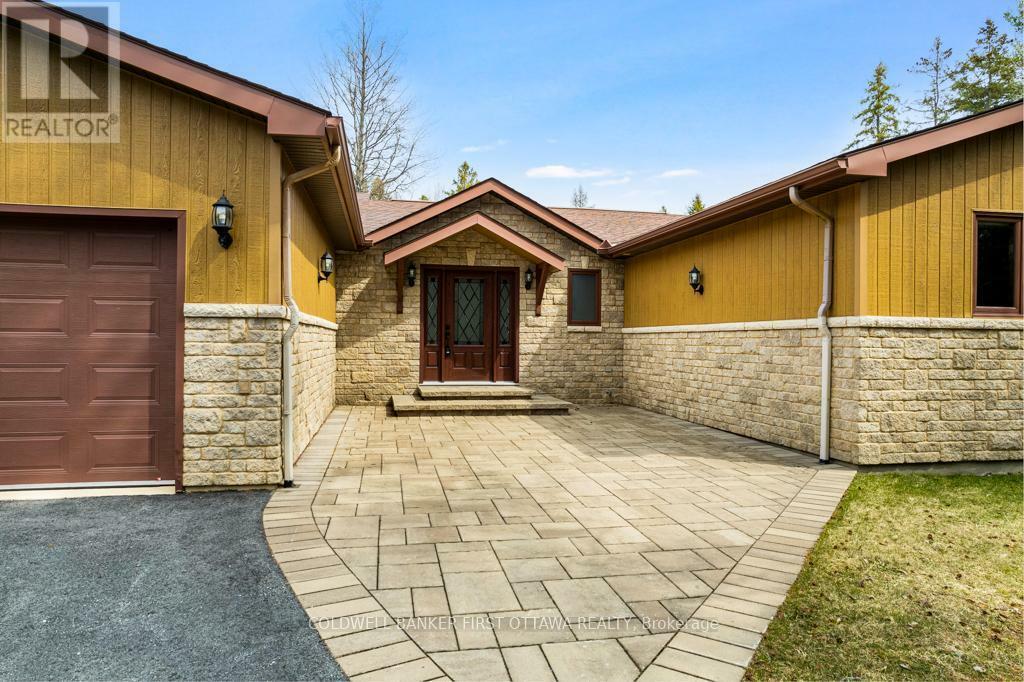 Property Photo: 206 Deerwood Drive ON K0A 2H0