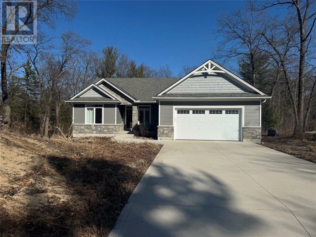 9934 Nipigon Street  Lambton Shores ON N0M 2L0 photo