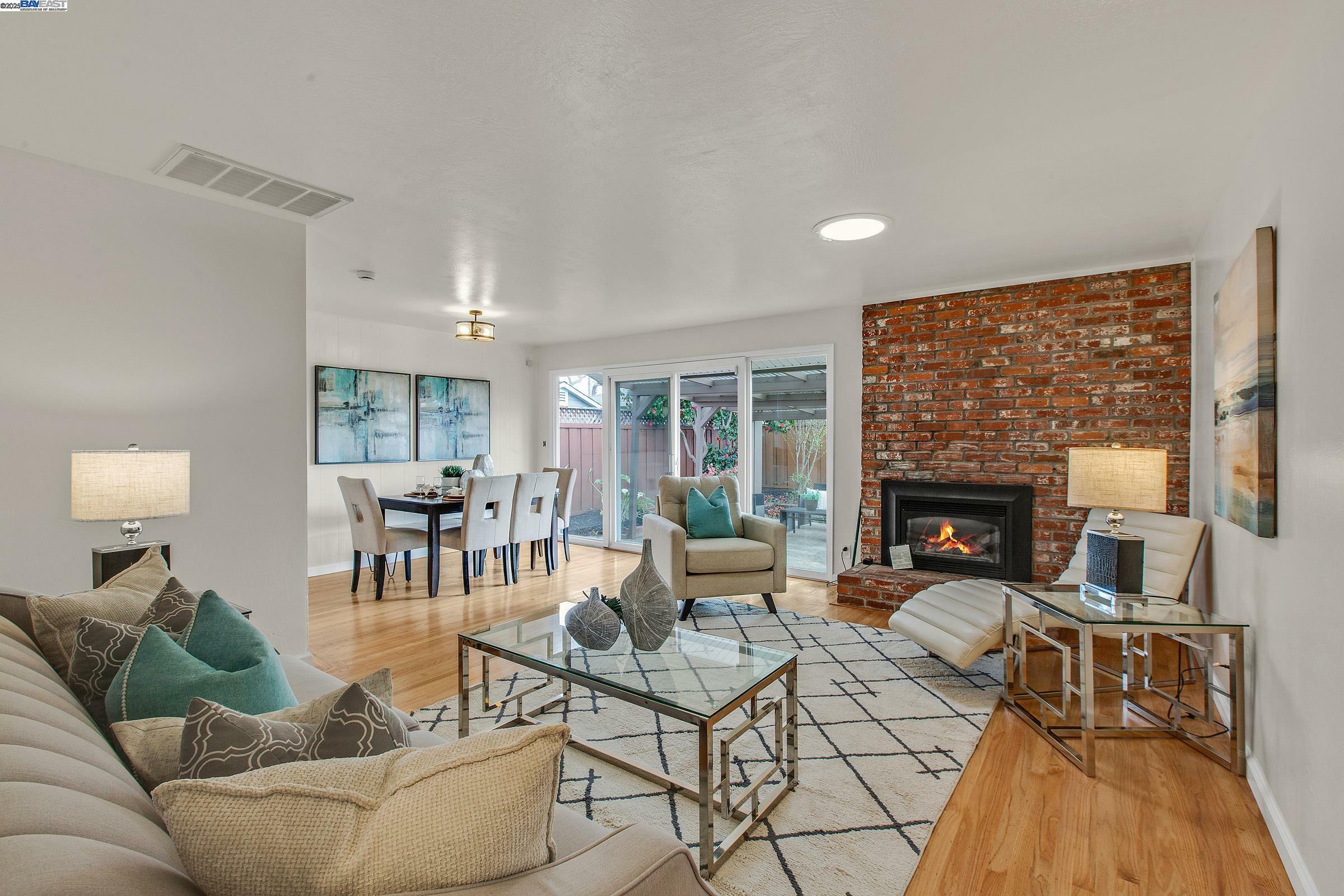 Property Photo: 30847 Prestwick Ave CA 94544