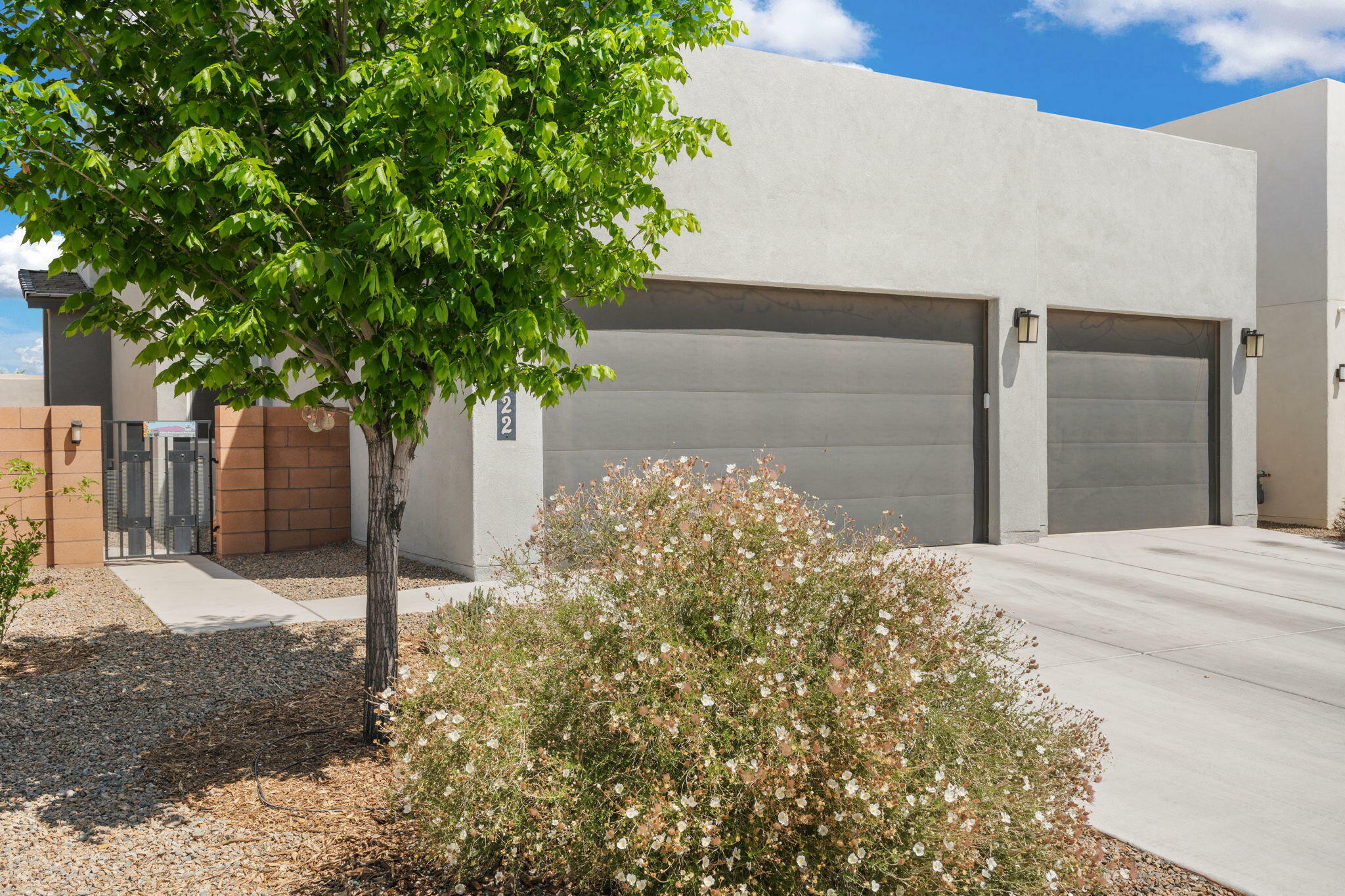 Property Photo: 2422 Lynn Road SE NM 87124