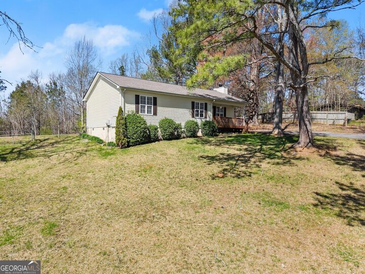Property Photo: 162 Grant Road W GA 30534