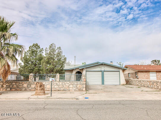 Property Photo: 10705 Levelland Place TX 79924