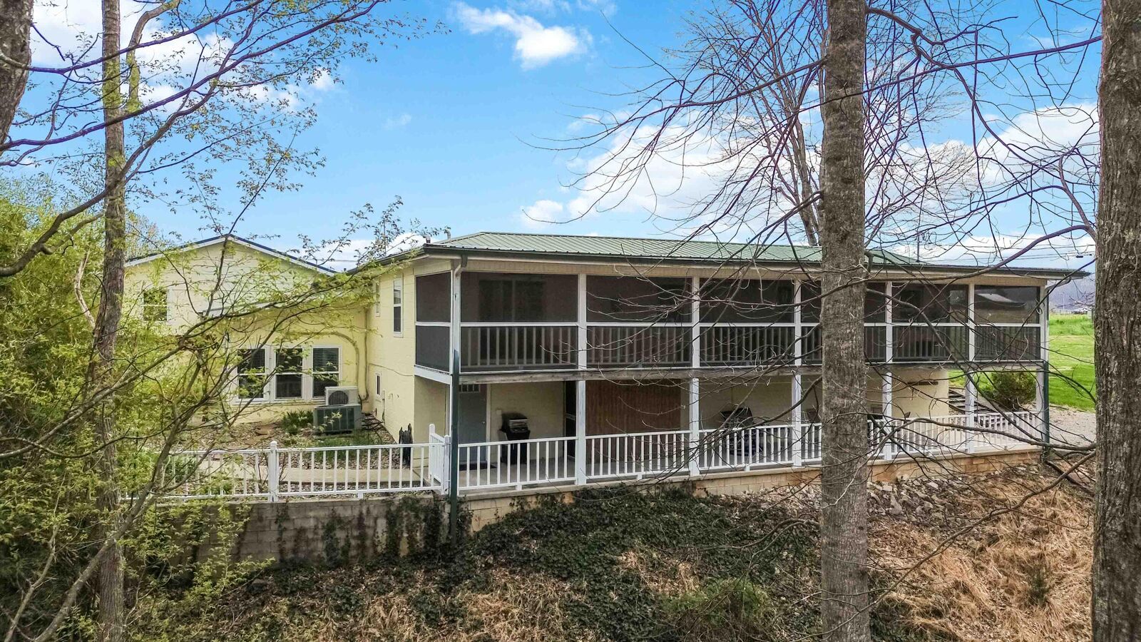 Property Photo: