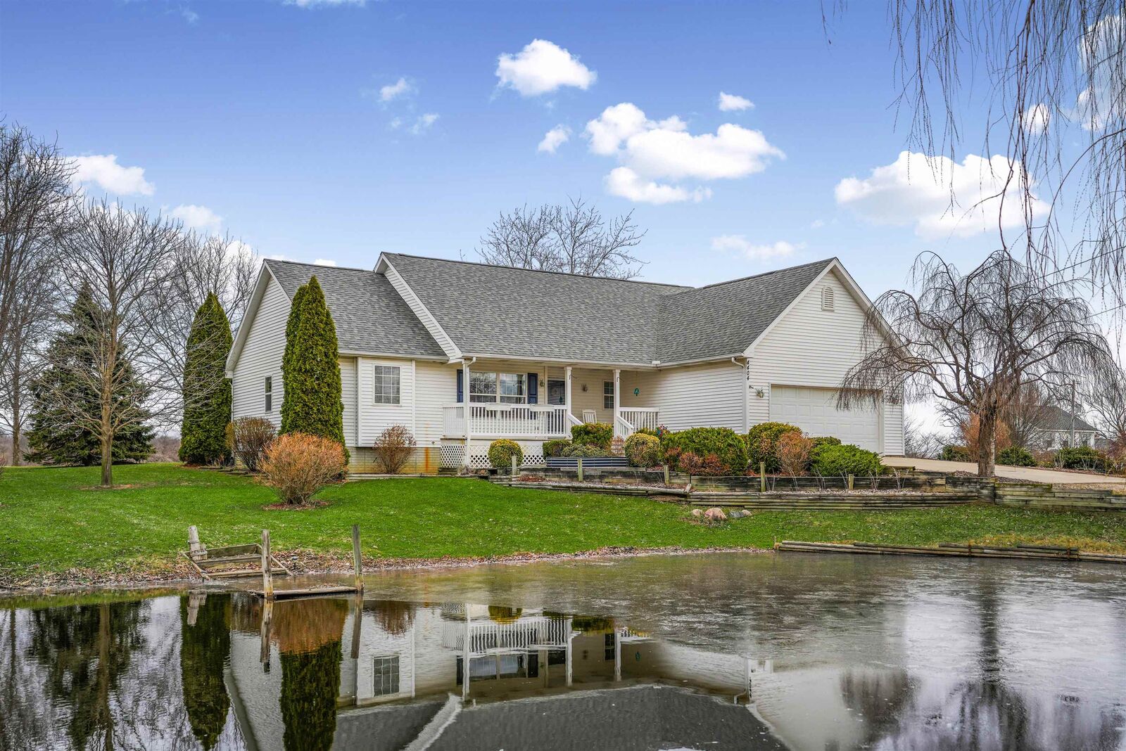 Property Photo:  4404 Baldwin Road  MI 48439 