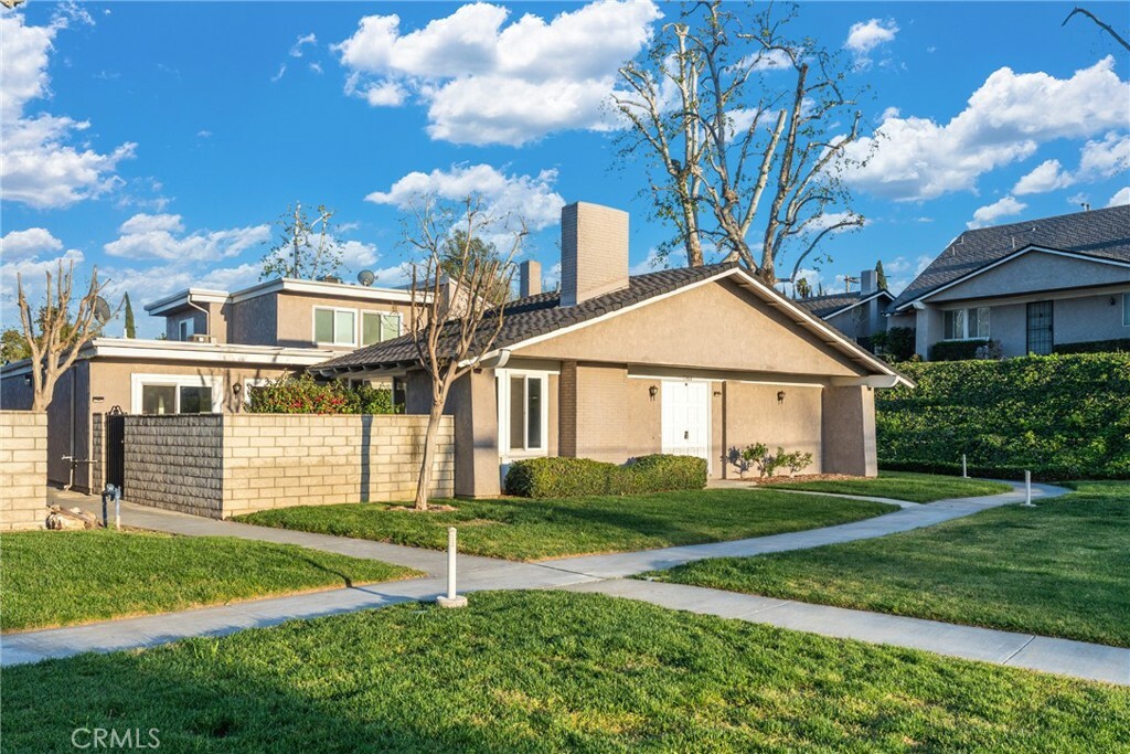 Property Photo: 11466 Benton Street CA 92354