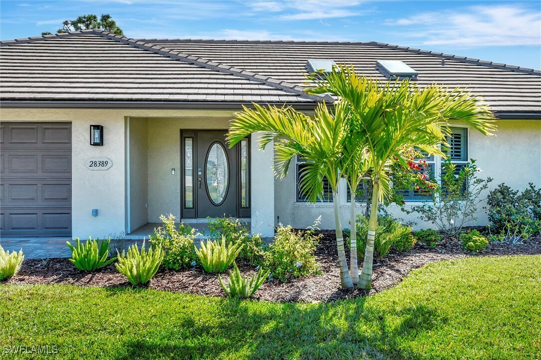 Property Photo: 28389 Verde Lane FL 34135