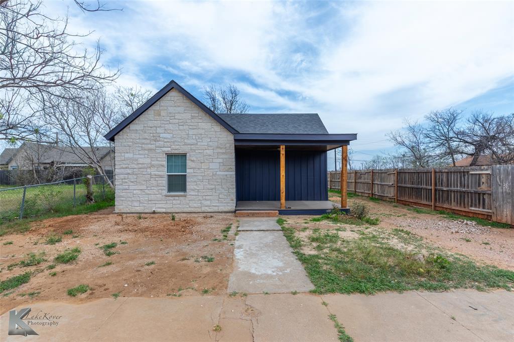Property Photo: 1657 Orange Street TX 79601