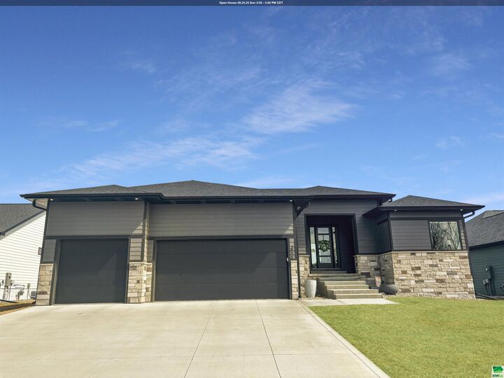 800 Lakeshore Dr  No. Sioux City SD 57049 photo