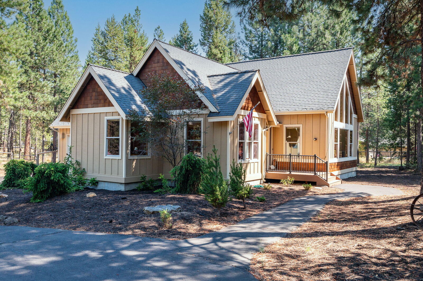 Property Photo: 56072 Remington Drive OR 97707