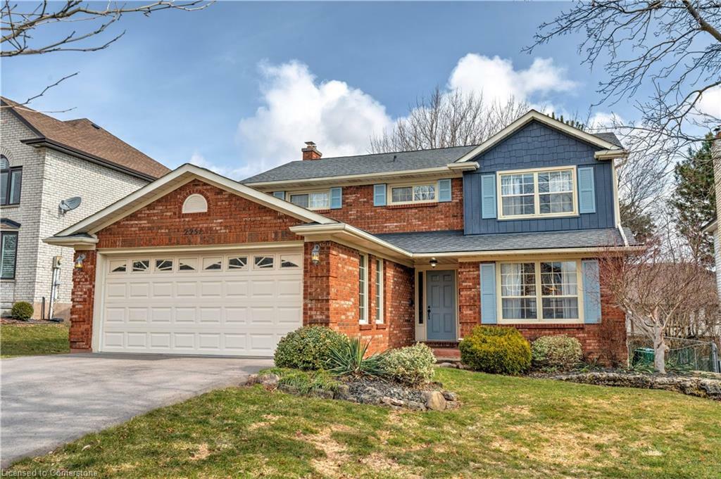 Property Photo: 2251 Mansfield Drive ON L7P 3J3