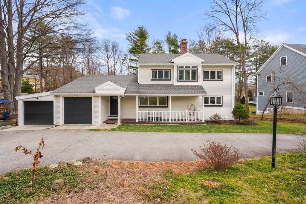 Property Photo:  9 Flintlock Rd  MA 02420 