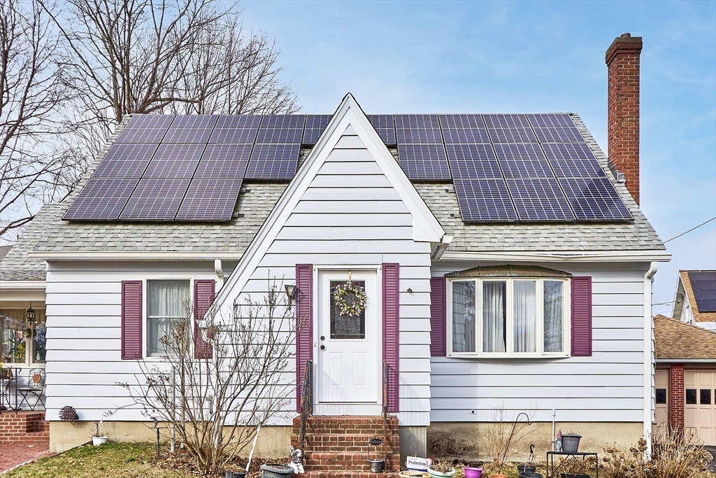Property Photo: 10 Mountain Ave MA 01420