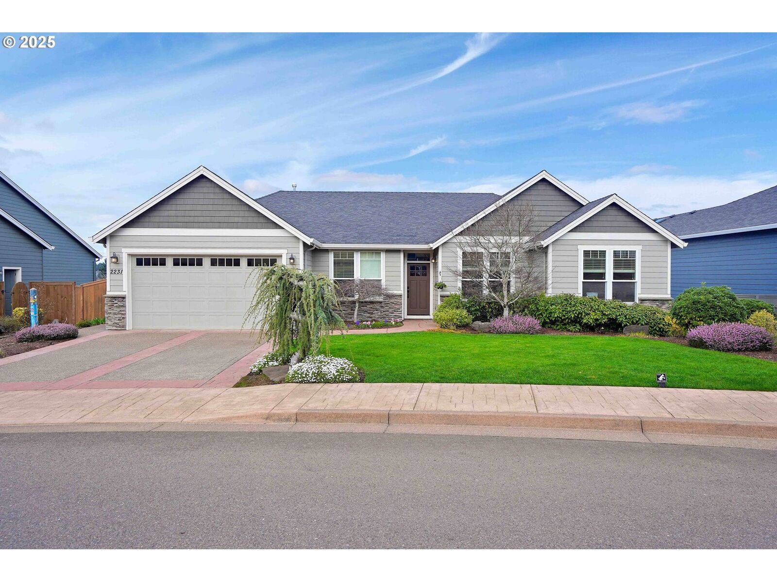 Property Photo:  2231 S Tuscana Ave  OR 97306 