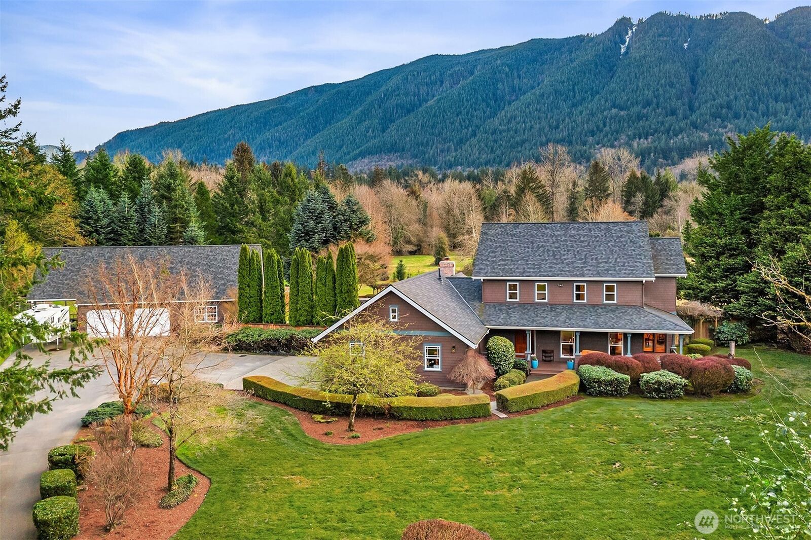 Property Photo: 13635 424th Avenue SE WA 98045