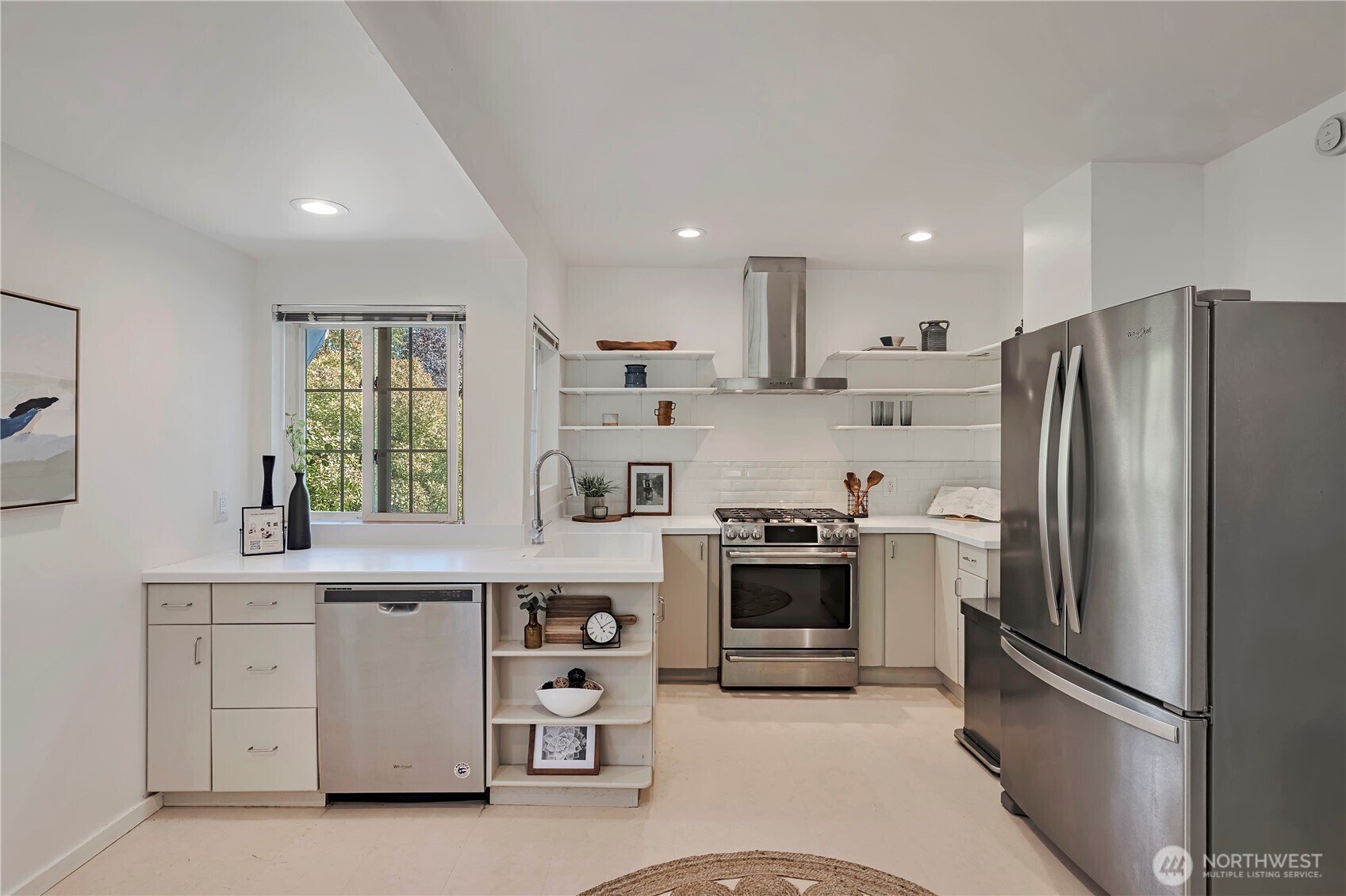 Property Photo:  4715 S Orcas Street  WA 98118 