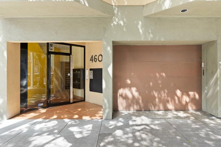 Property Photo: 460 Francisco Street 103 CA 94133