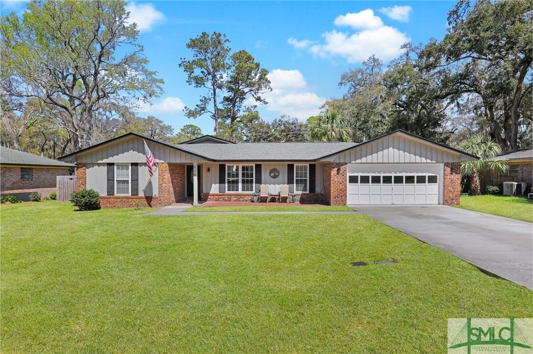 Property Photo:  116 Hampshire Road  GA 31410 