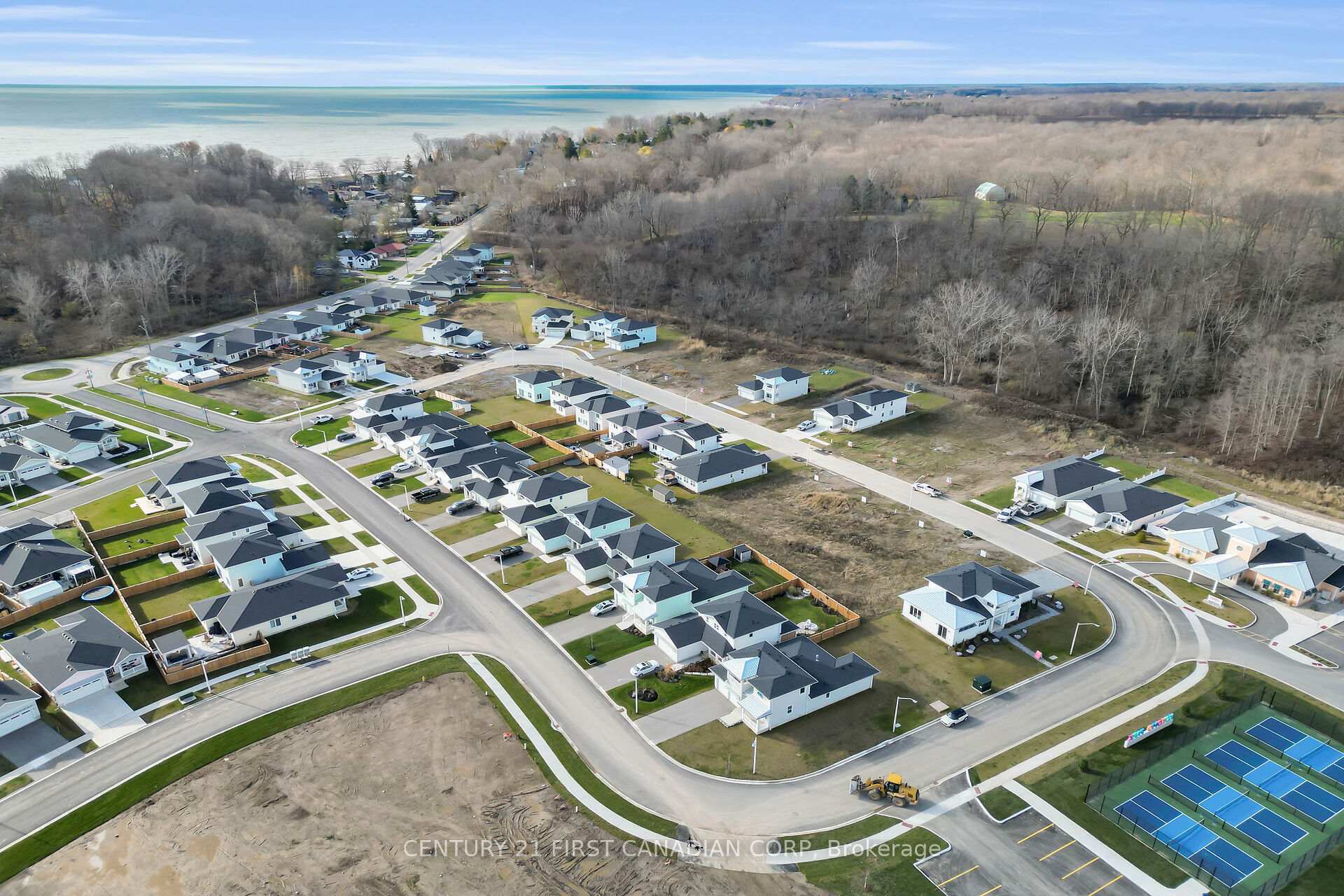 Property Photo: 403 Breakwater Boulevard ON N5L 0B5