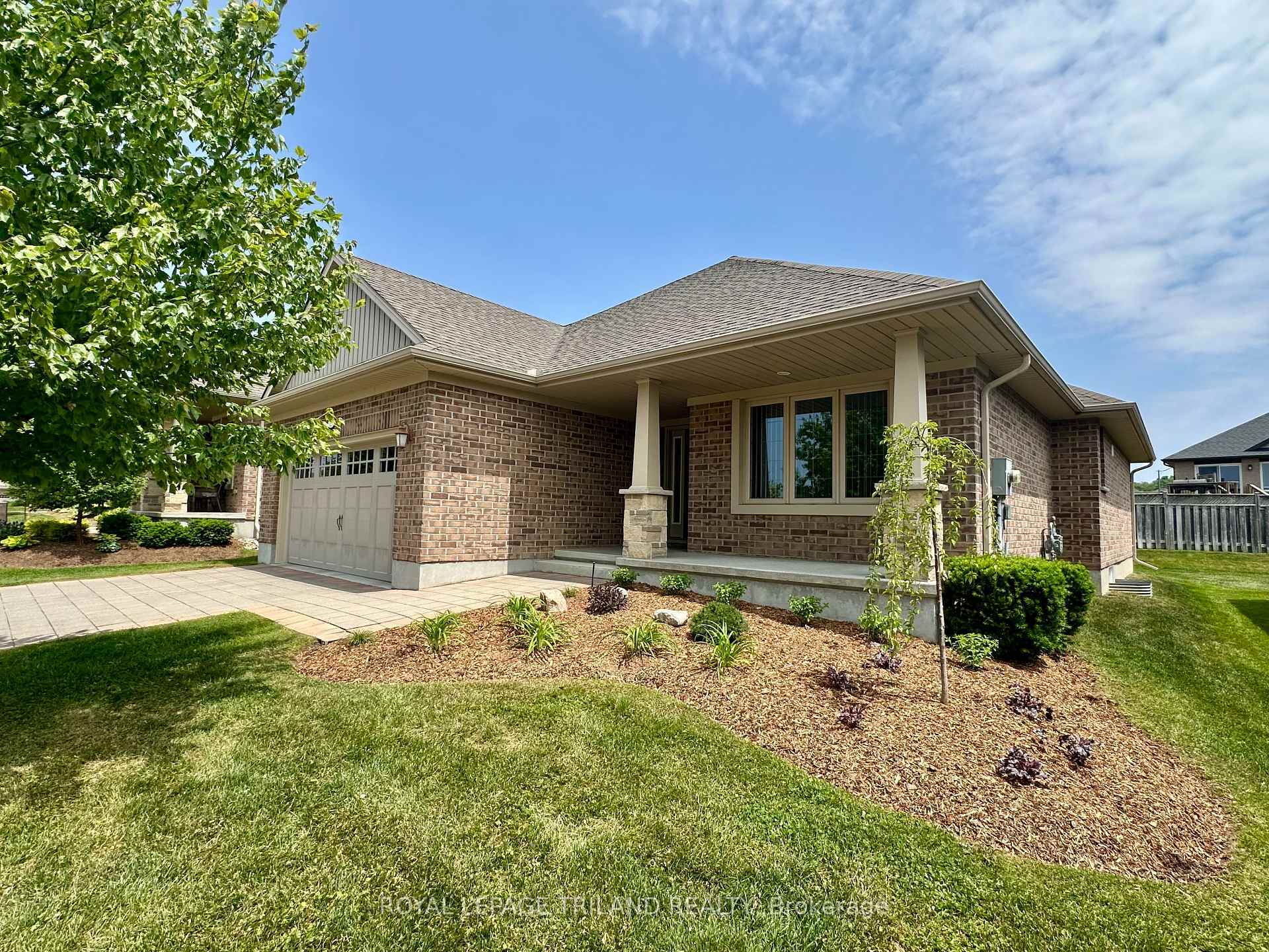 Property Photo: 120 Southgate Parkway 25 ON N5R 0C7