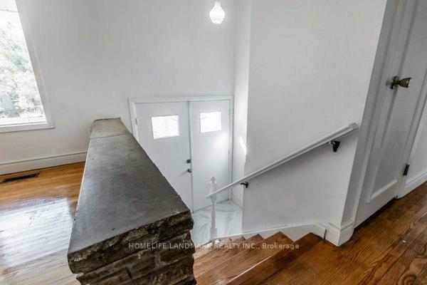 Property Photo:  54 Cardill Crescent  ON N2L 3Y8 