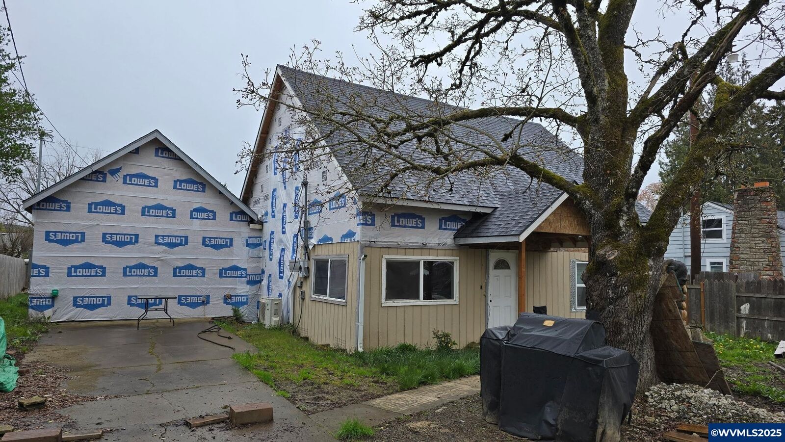 Property Photo:  3445 Abrams Av NE  OR 97301 