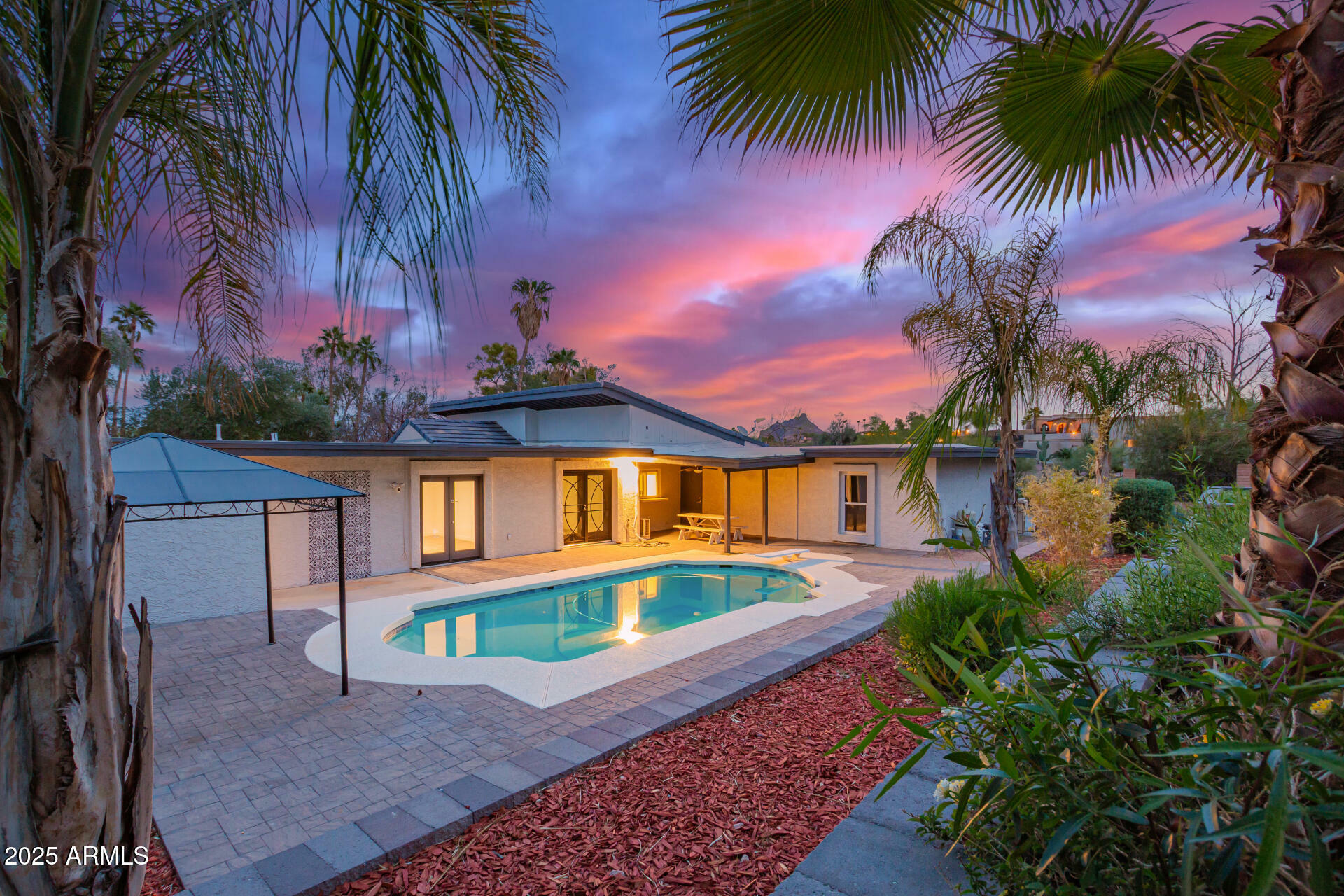 Property Photo: 10804 N Mangrum Court AZ 85268