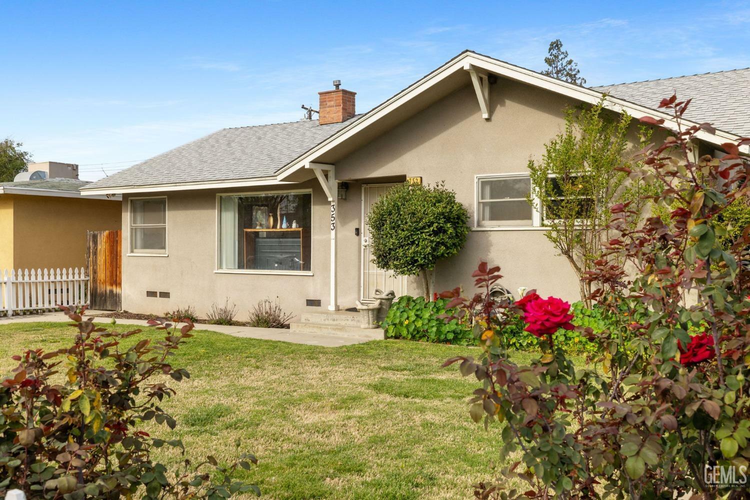 Property Photo: 353 Western Drive CA 93309
