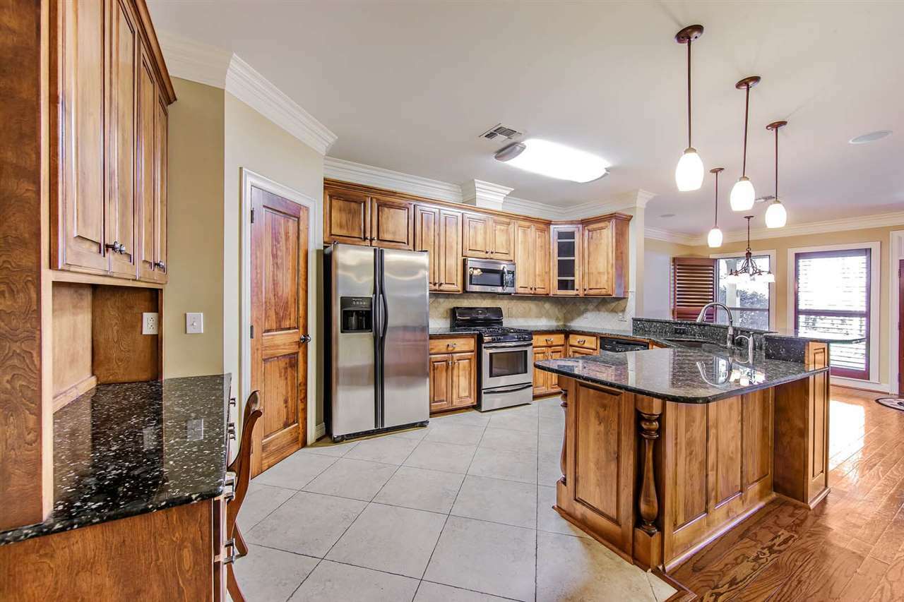 Property Photo: 504 Sugar Mill Courtyard LA 70360