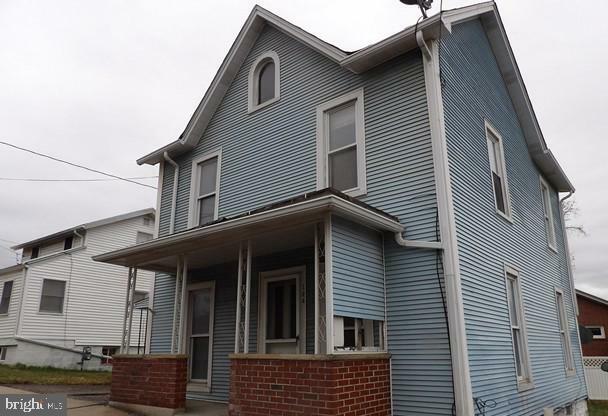 Property Photo: 124 S Water Street MD 21532