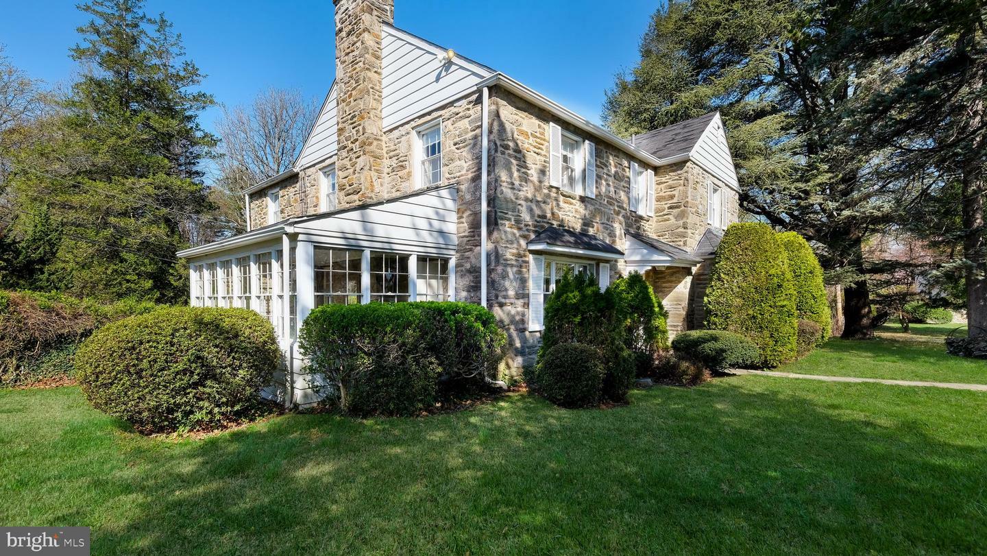 Property Photo: 792 Dale Road PA 19046