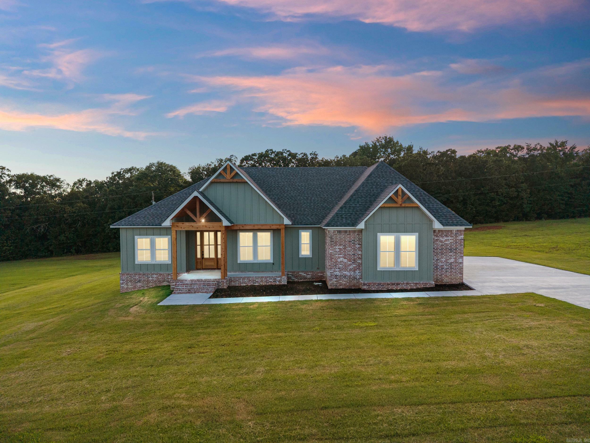Property Photo:  7 Avrey Lane  AR 72058 