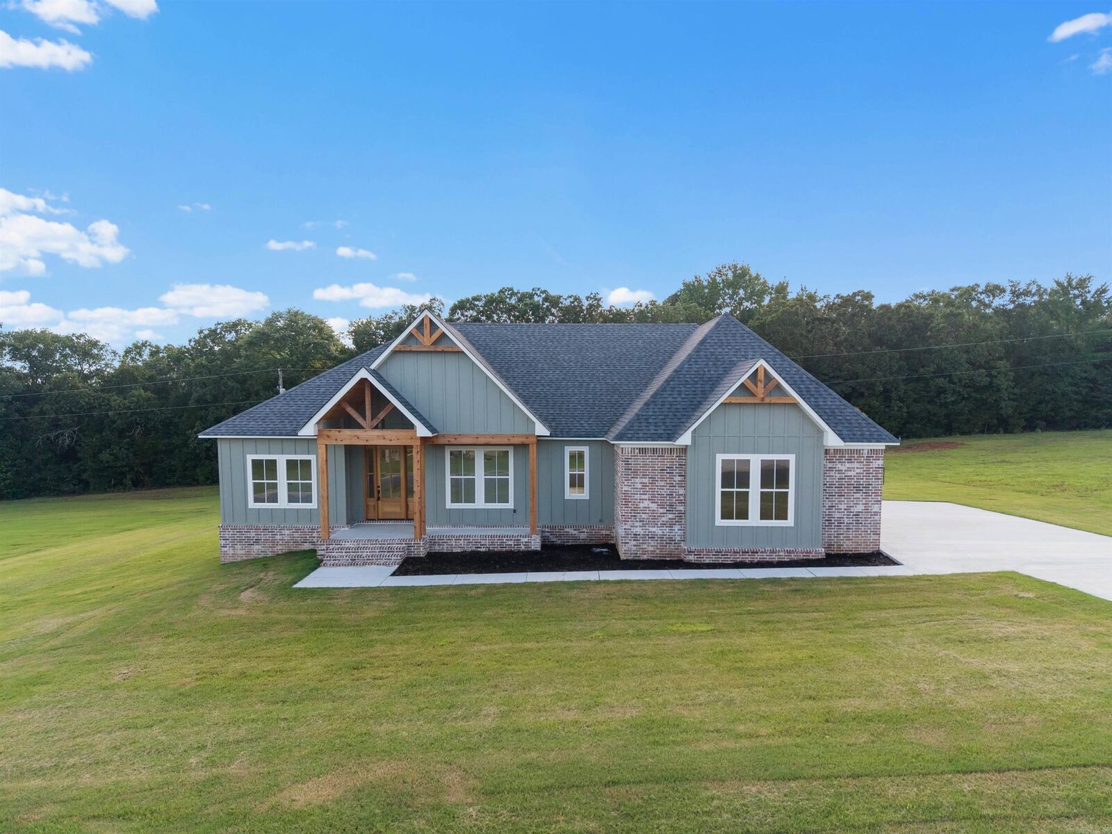 Property Photo:  7 Avrey Lane  AR 72058 