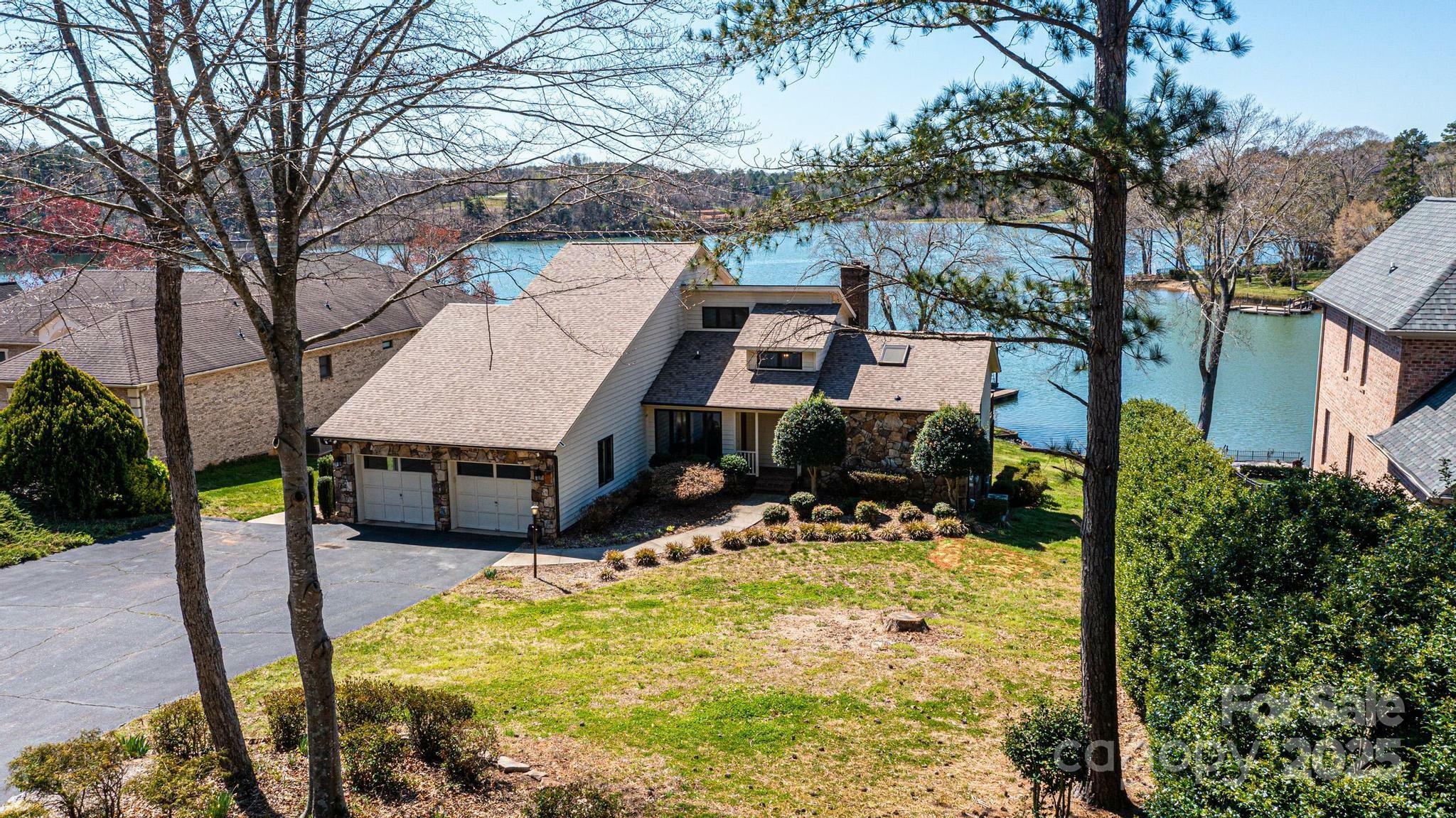 Property Photo: 343 River Haven Drive NC 28681