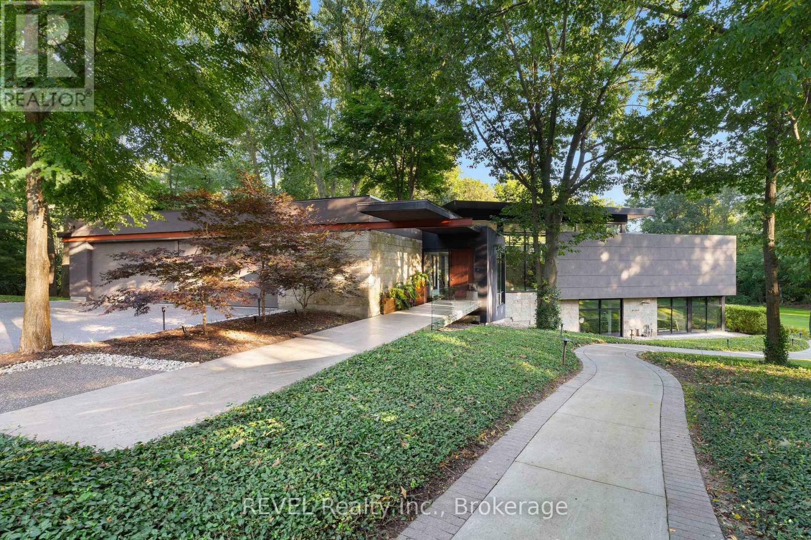 Property Photo: 250 Canboro Road ON L0S 1M0