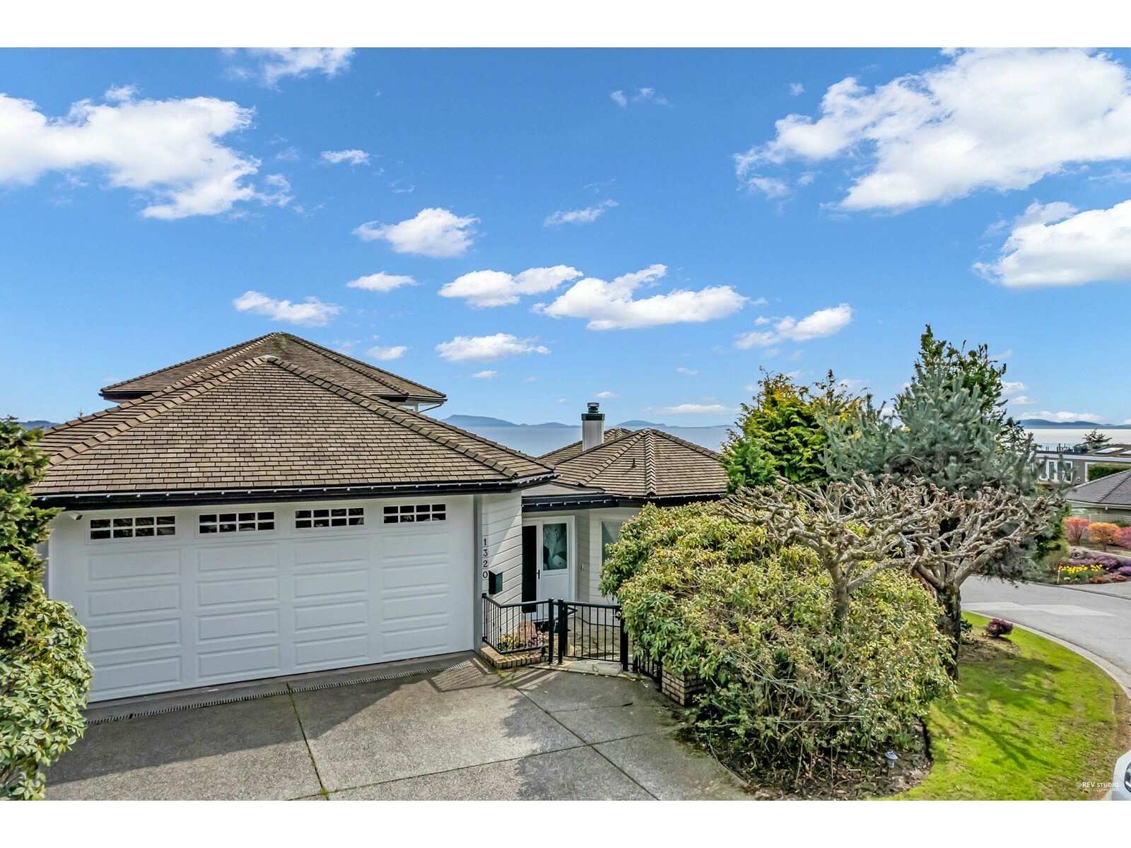 Property Photo: 1320 132A BC V4A 7E7