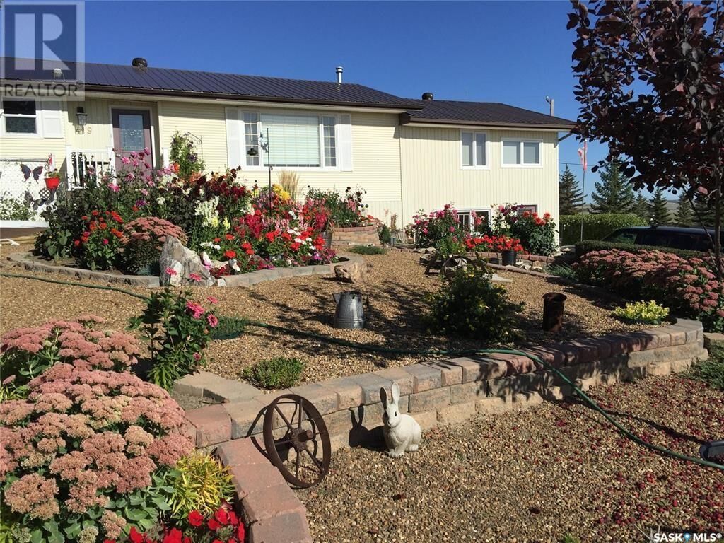 Property Photo:  419 2nd Avenue S  SK S0H 3R0