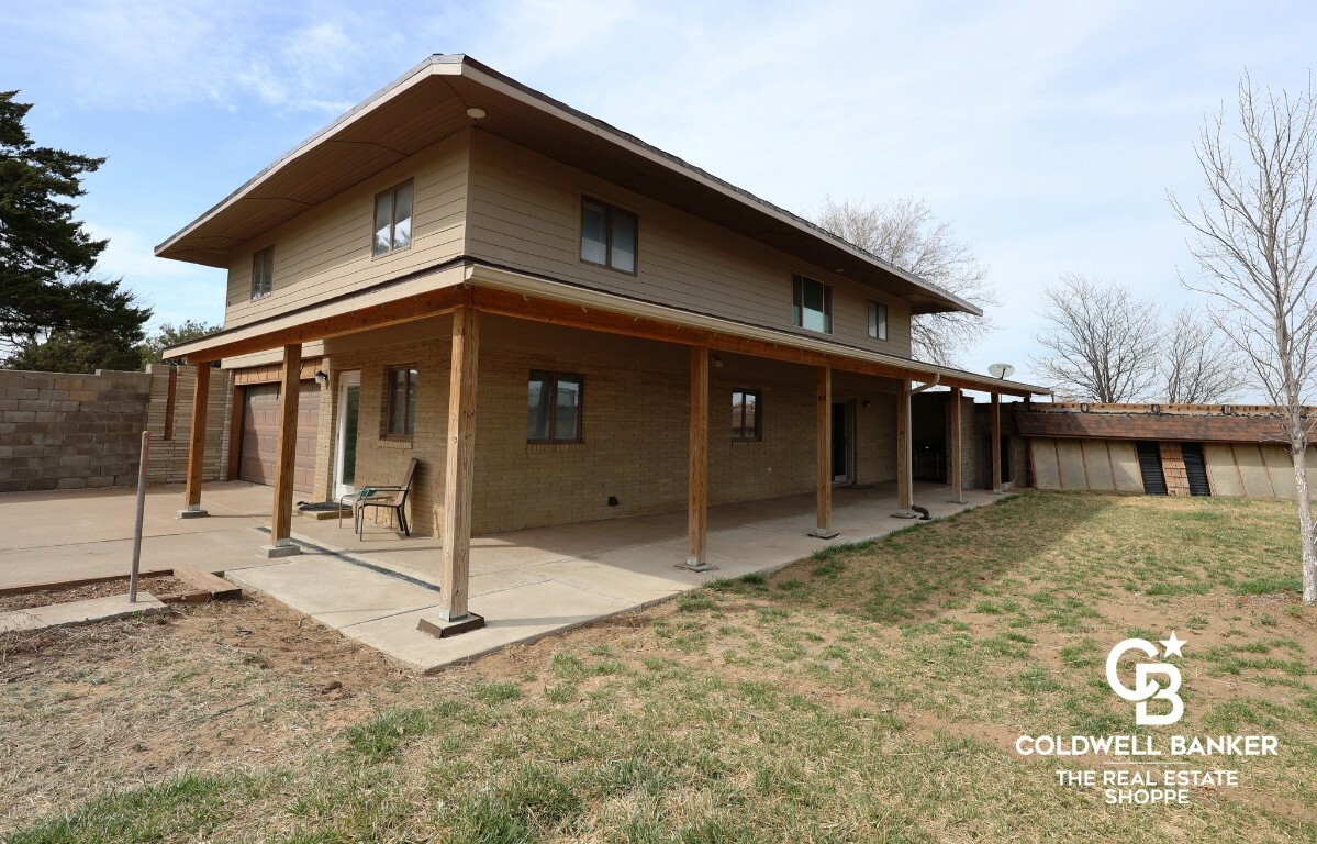 Property Photo: 870 S Yucca Path KS 67846